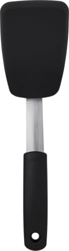 OXO Good Grips Small Silicone Flexible Turner - Black | Spatula, Heat Resistant and Flexible Head, Non-Stick Safe, Ideal for Flipping Burgers or Eggs, Dishwasher Safe