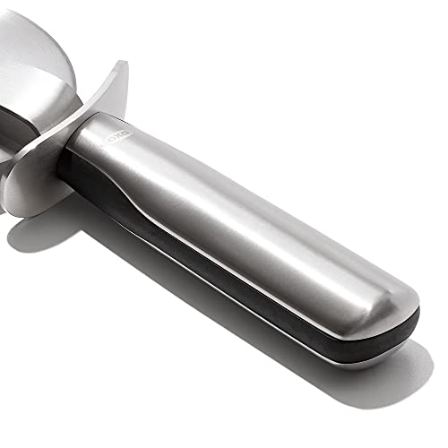 OXO Steel 4 in Pizza Wheel | Pizza Cutter, Stainless Steel Blade, Thumb Guard, Cut Clean Slices, Dishwasher Safe, Kitchen Essentials
