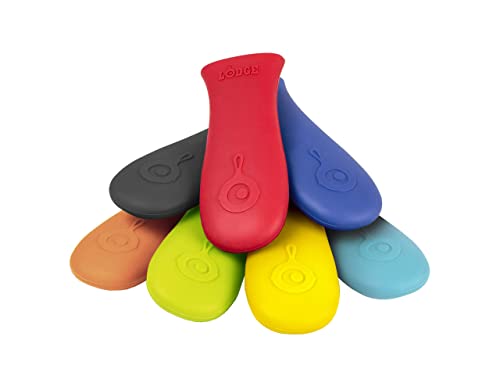 Lodge Silicone Hot Handle Holder for 9 Inch and Larger Skillets, Red | Heat-Resistant Cast Iron Skillet Handle Cover, Dishwasher-Friendly Silicone Grip Sleeve, Reusable Accessory