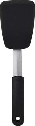 OXO Good Grips Small Silicone Flexible Turner - Black | Spatula, Heat Resistant and Flexible Head, Non-Stick Safe, Ideal for Flipping Burgers or Eggs, Dishwasher Safe