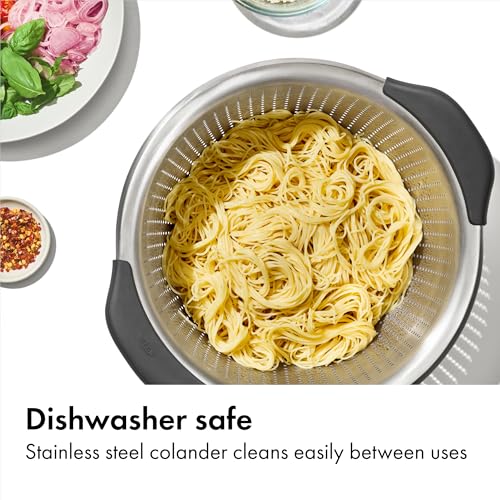 OXO Good Grips Strainer - 5 Qt Capacity, Stainless Steel | Colander, Nesting Design For Easy Storage, Non-Slip Handles, Drains Pasta And Vegetables, Dishwasher Safe