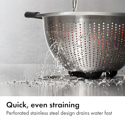 OXO Good Grips Strainer - 5 Qt Capacity, Stainless Steel | Colander, Nesting Design For Easy Storage, Non-Slip Handles, Drains Pasta And Vegetables, Dishwasher Safe